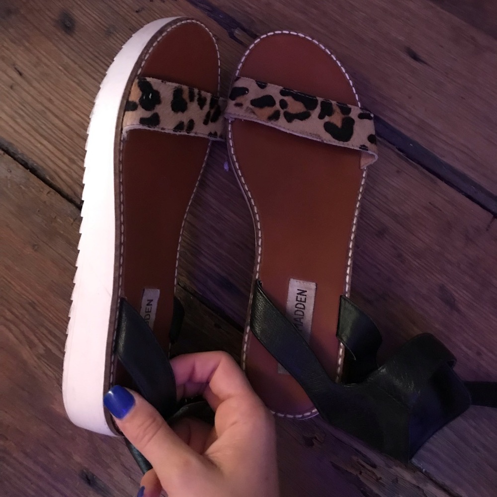 Steve Madden Sandals - Picture 2 of 2